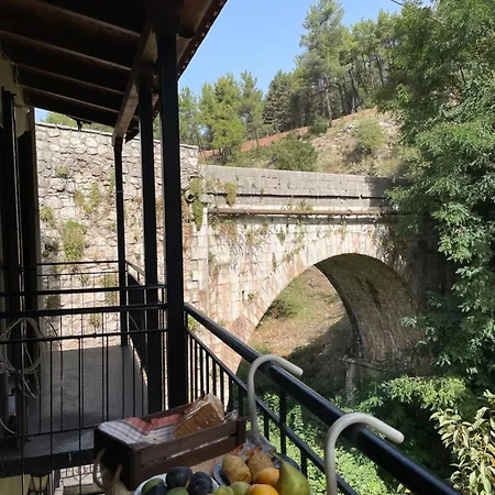Τα Πέτρινα Γεφύρια 2 Apartment Dimitsana Exterior photo